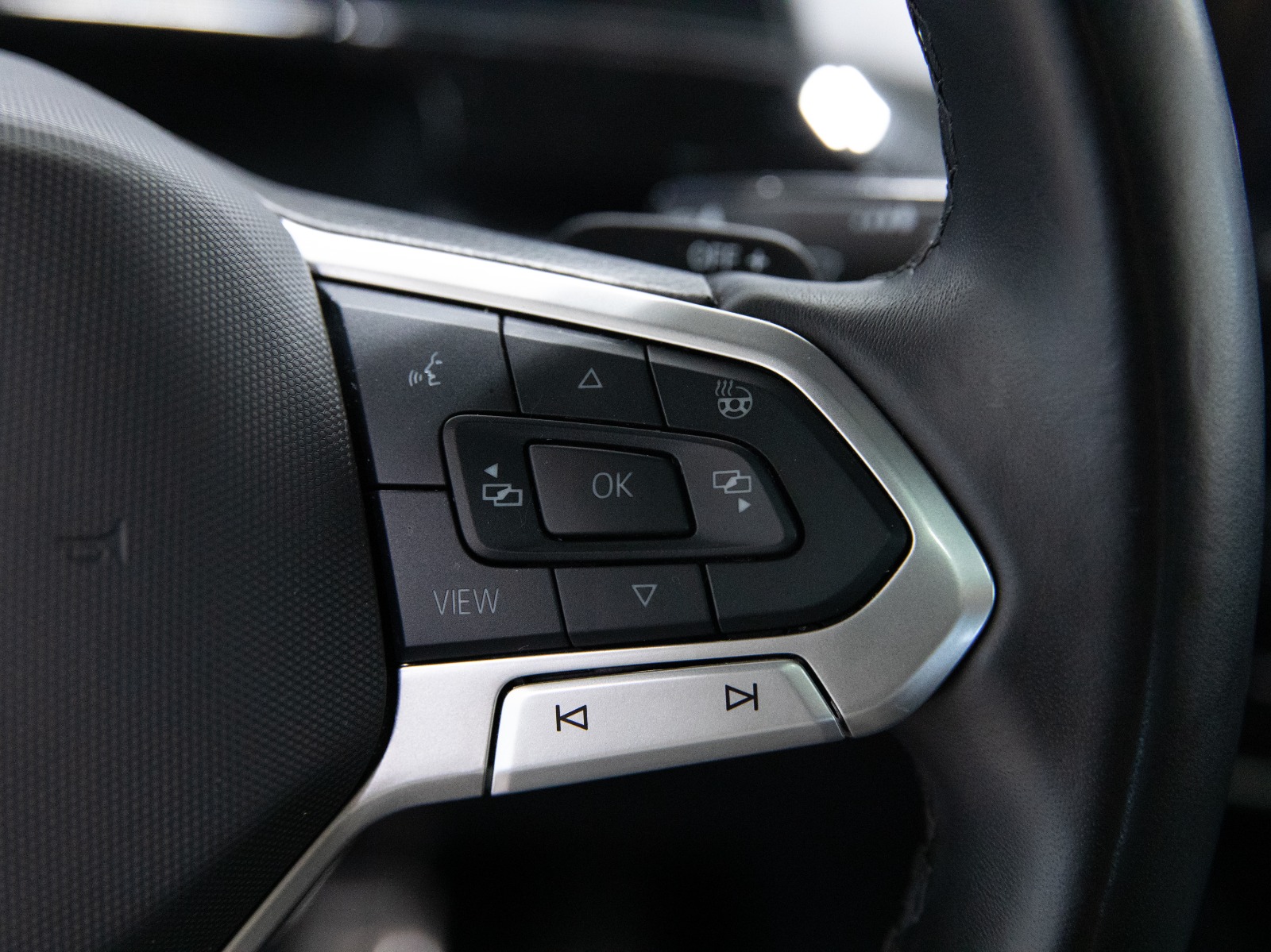 2025 Volkswagen Atlas Cross Sport Comfortline R-Line Black Edition 2.0 TSI 4MOTION — photo 24