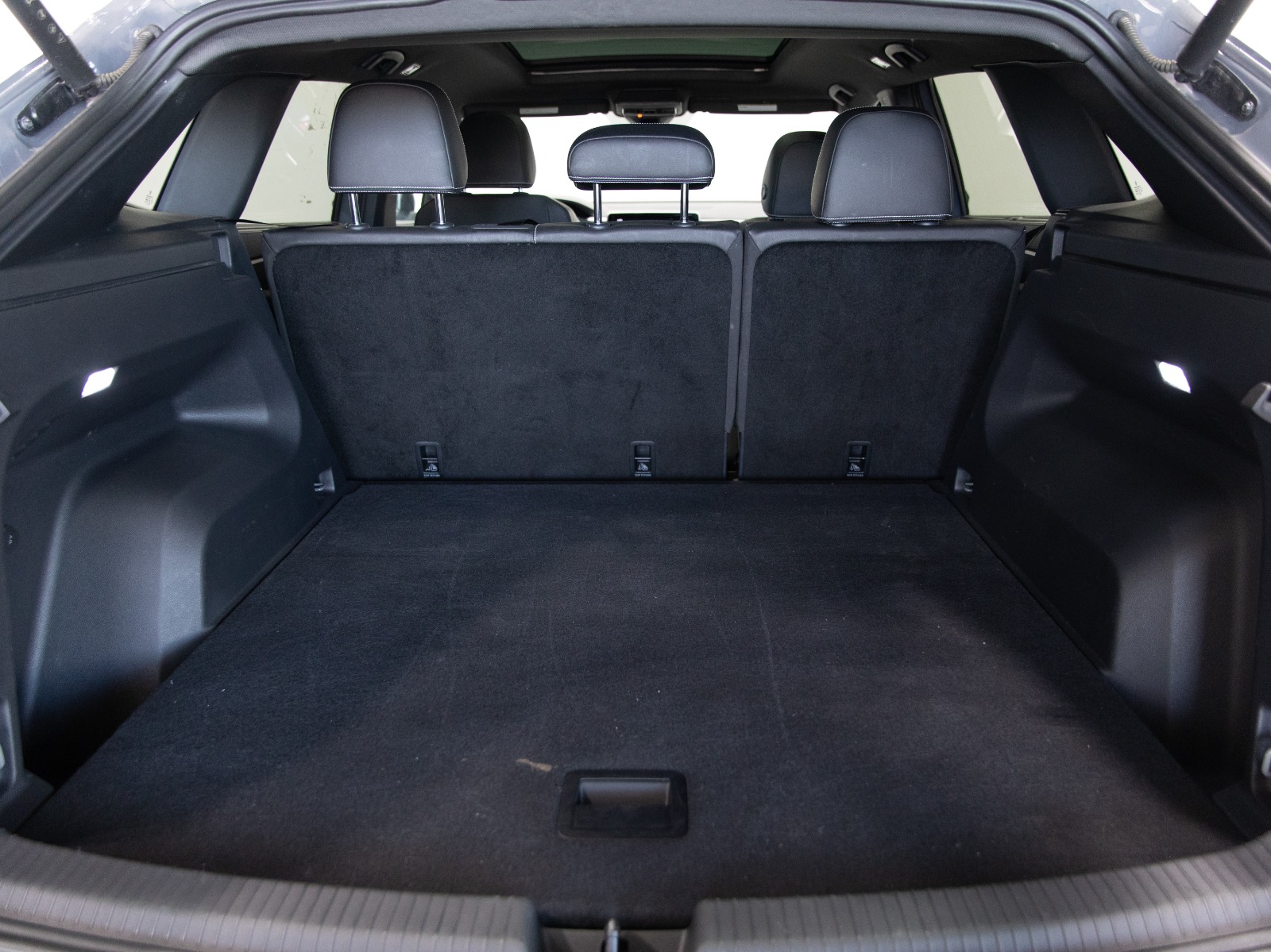 2025 Volkswagen Atlas Cross Sport Comfortline R-Line Black Edition 2.0 TSI 4MOTION — photo 37