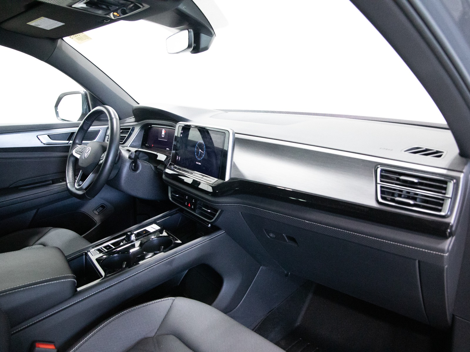 2025 Volkswagen Atlas Cross Sport Comfortline R-Line Black Edition 2.0 TSI 4MOTION — photo 42
