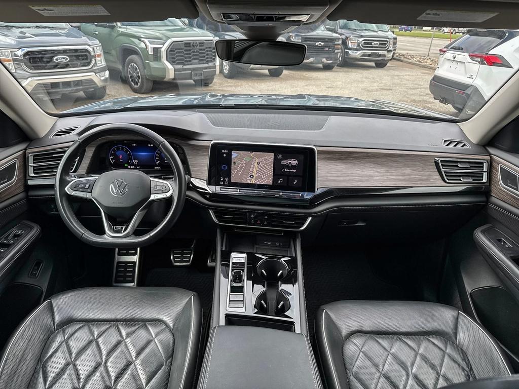 2024 Volkswagen Atlas Execline 2.0 TSI 4MOTION — photo 1