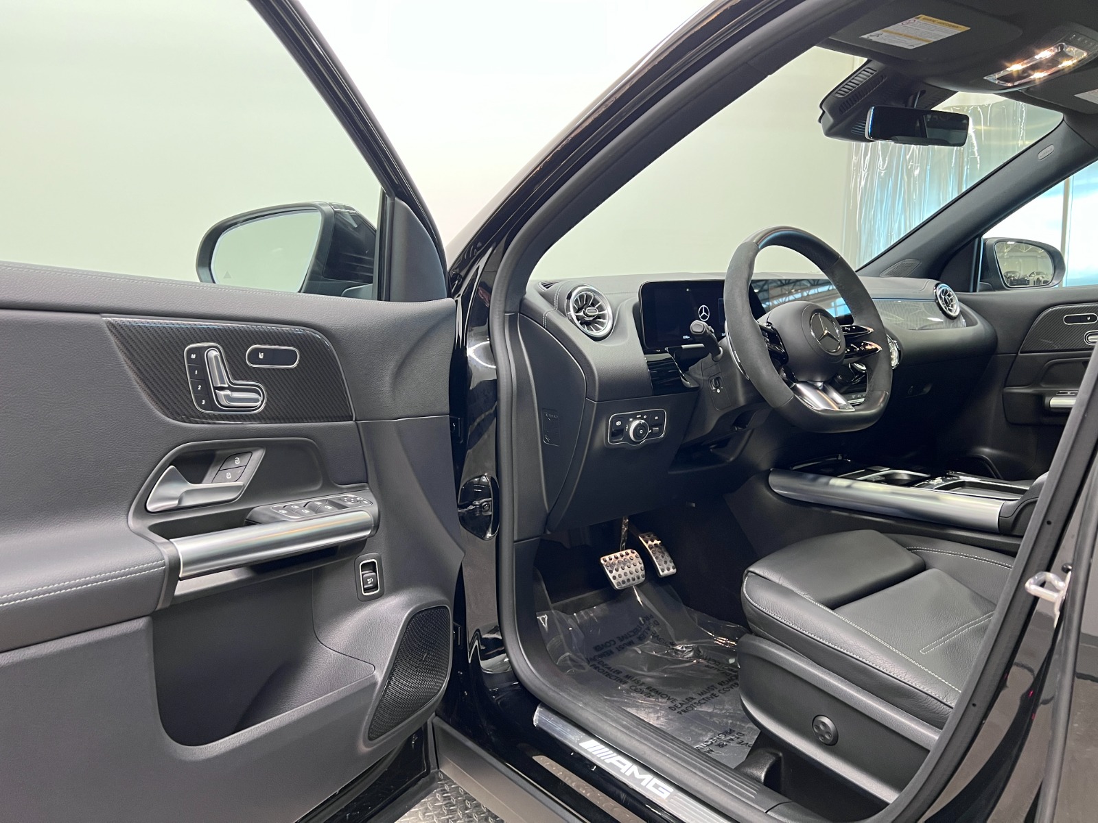 2024 Mercedes-Benz GLA AMG GLA 35 4MATIC SUV — photo 4
