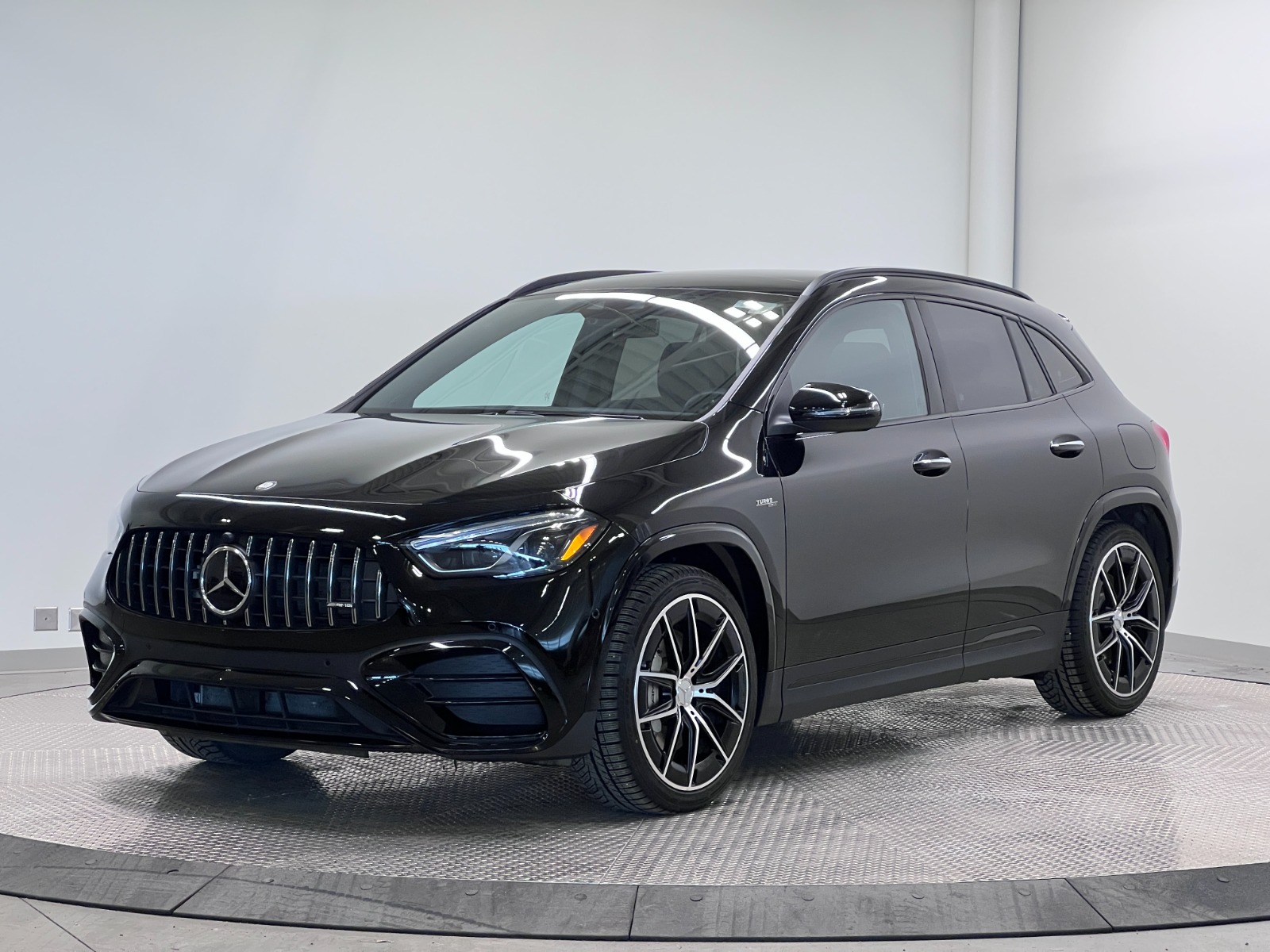 2024 Mercedes-Benz GLA AMG GLA 35 4MATIC SUV — photo 1