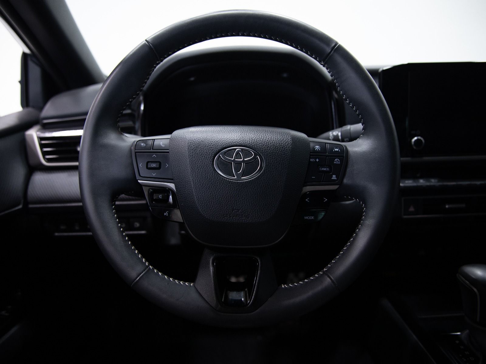 2025 Toyota Camry SE CVT — photo 22