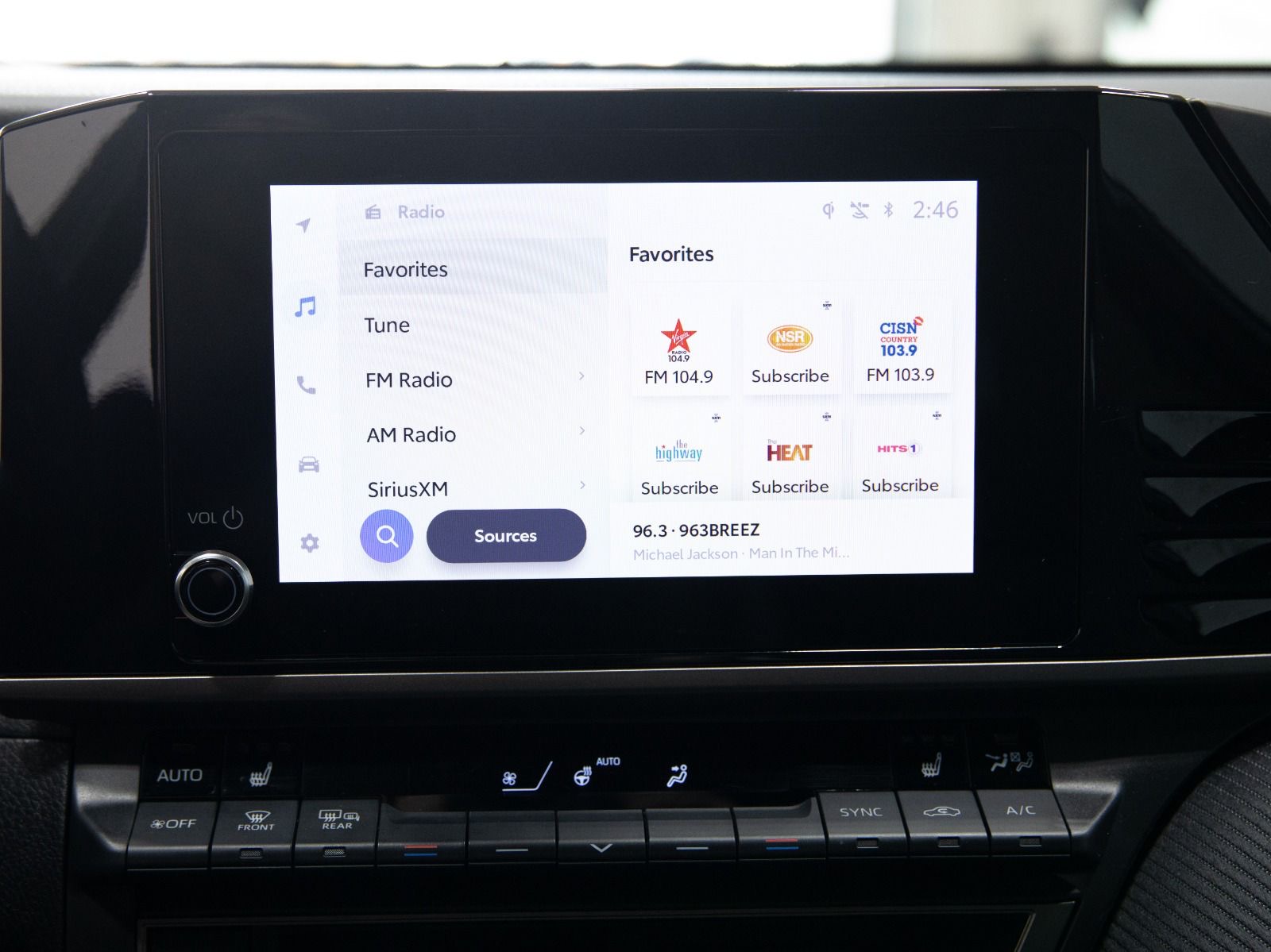 2025 Toyota Camry SE CVT — photo 27