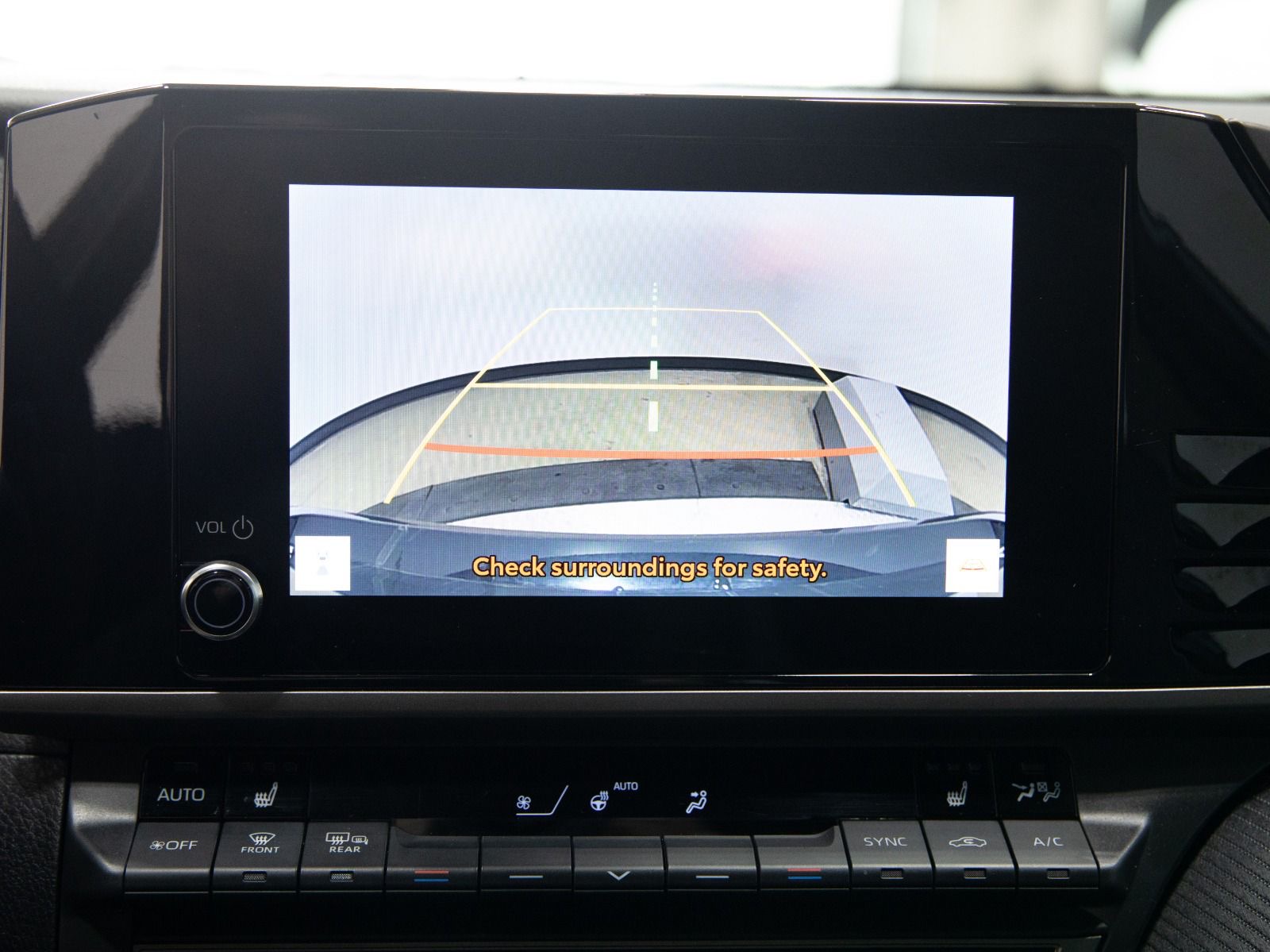 2025 Toyota Camry SE CVT — photo 28