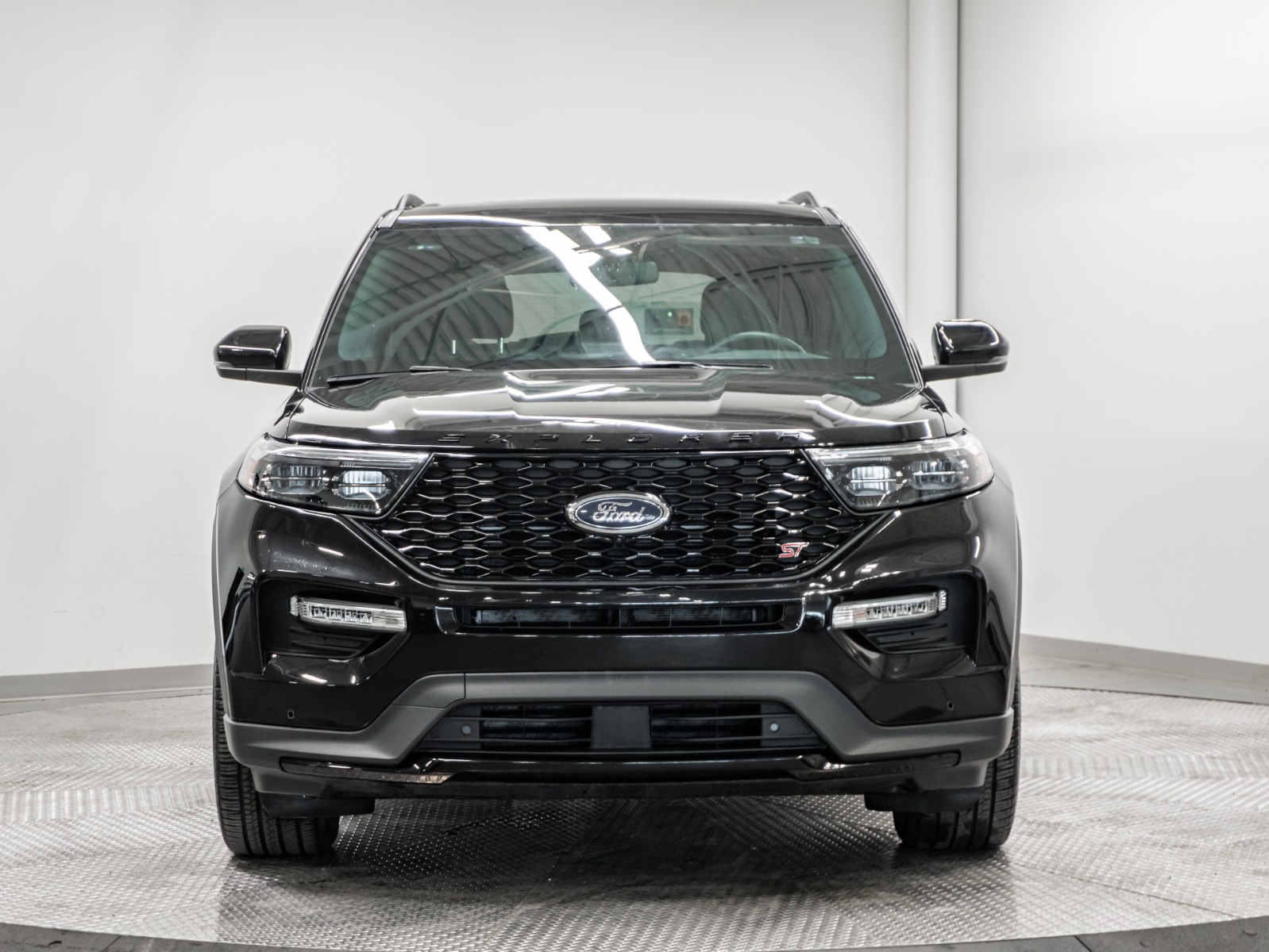 2023 Ford Explorer ST 4WD — photo 8