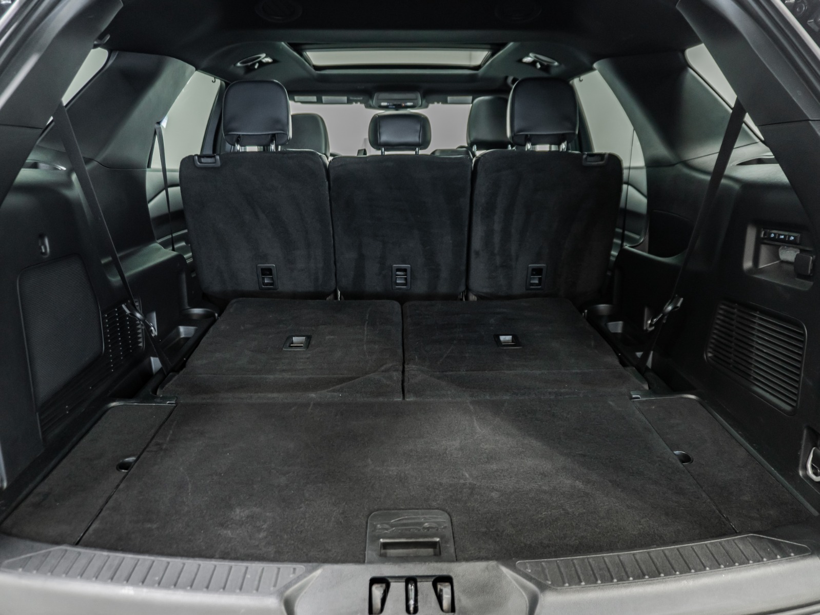 2023 Ford Explorer ST 4WD — photo 32