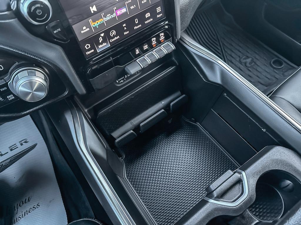 2022 Ram 1500 Sport 4x4 Crew Cab 5'7" Box — photo 14