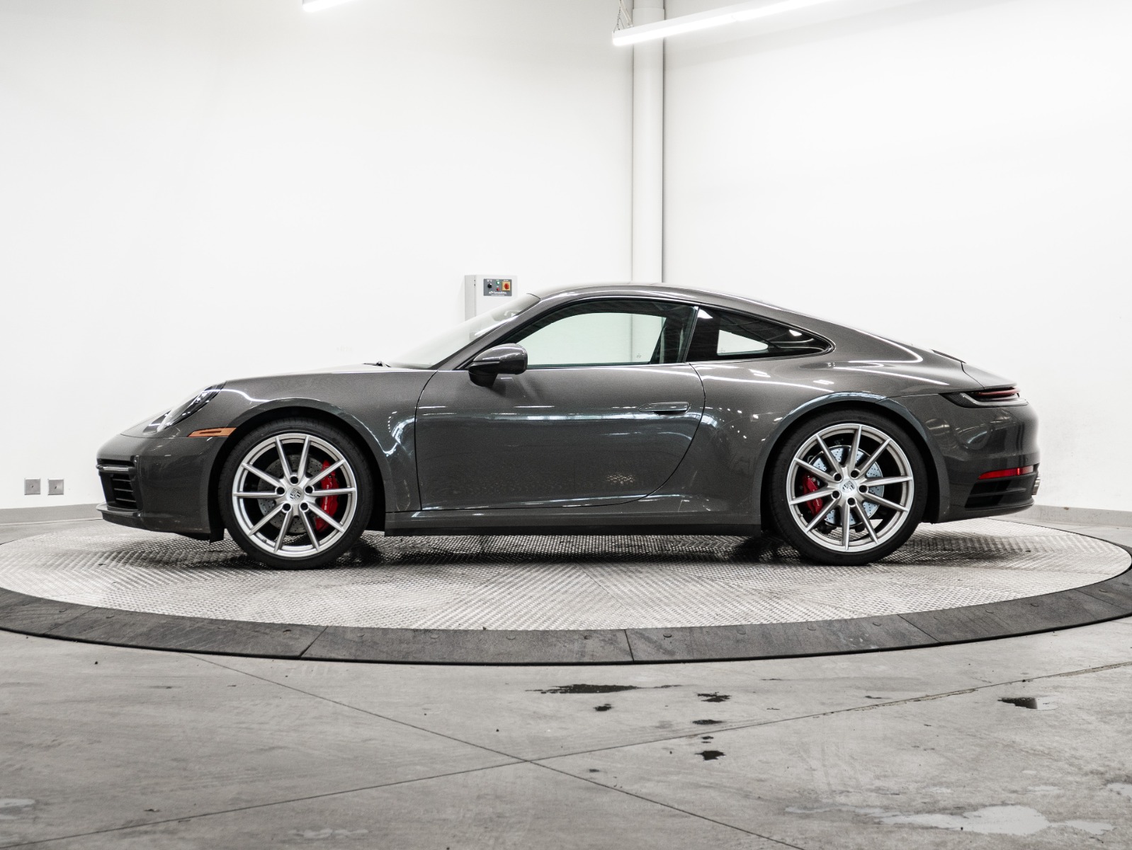 2020 Porsche 911 Carrera S Coupe — photo 2