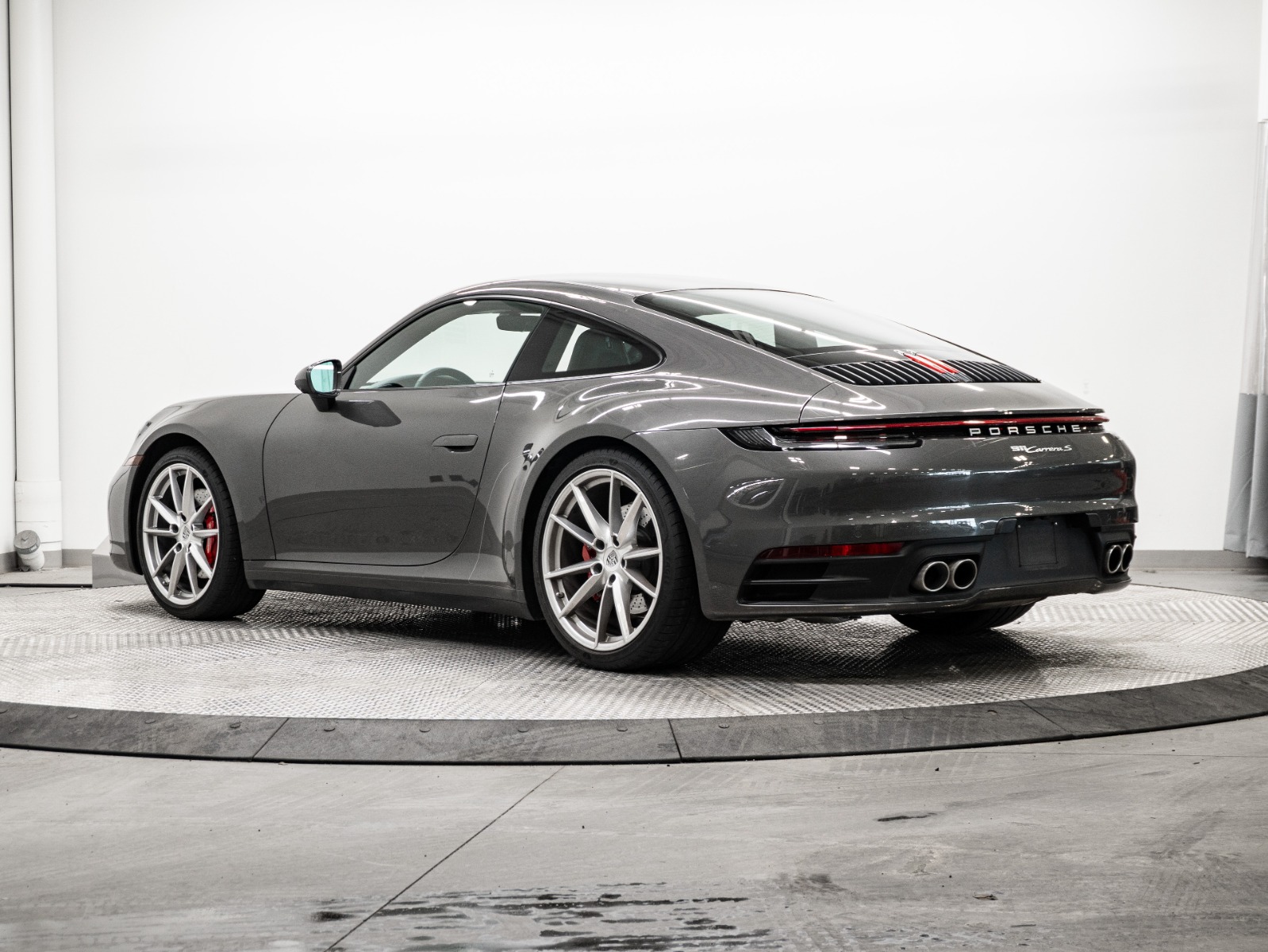 2020 Porsche 911 Carrera S Coupe — photo 3