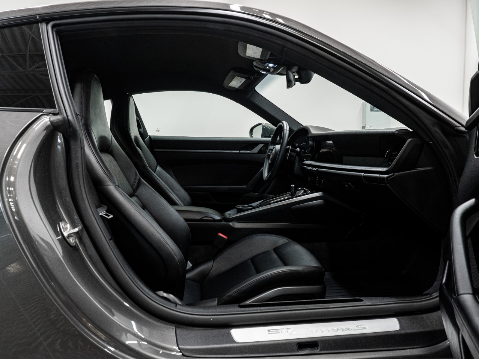 2020 Porsche 911 Carrera S Coupe — photo 5