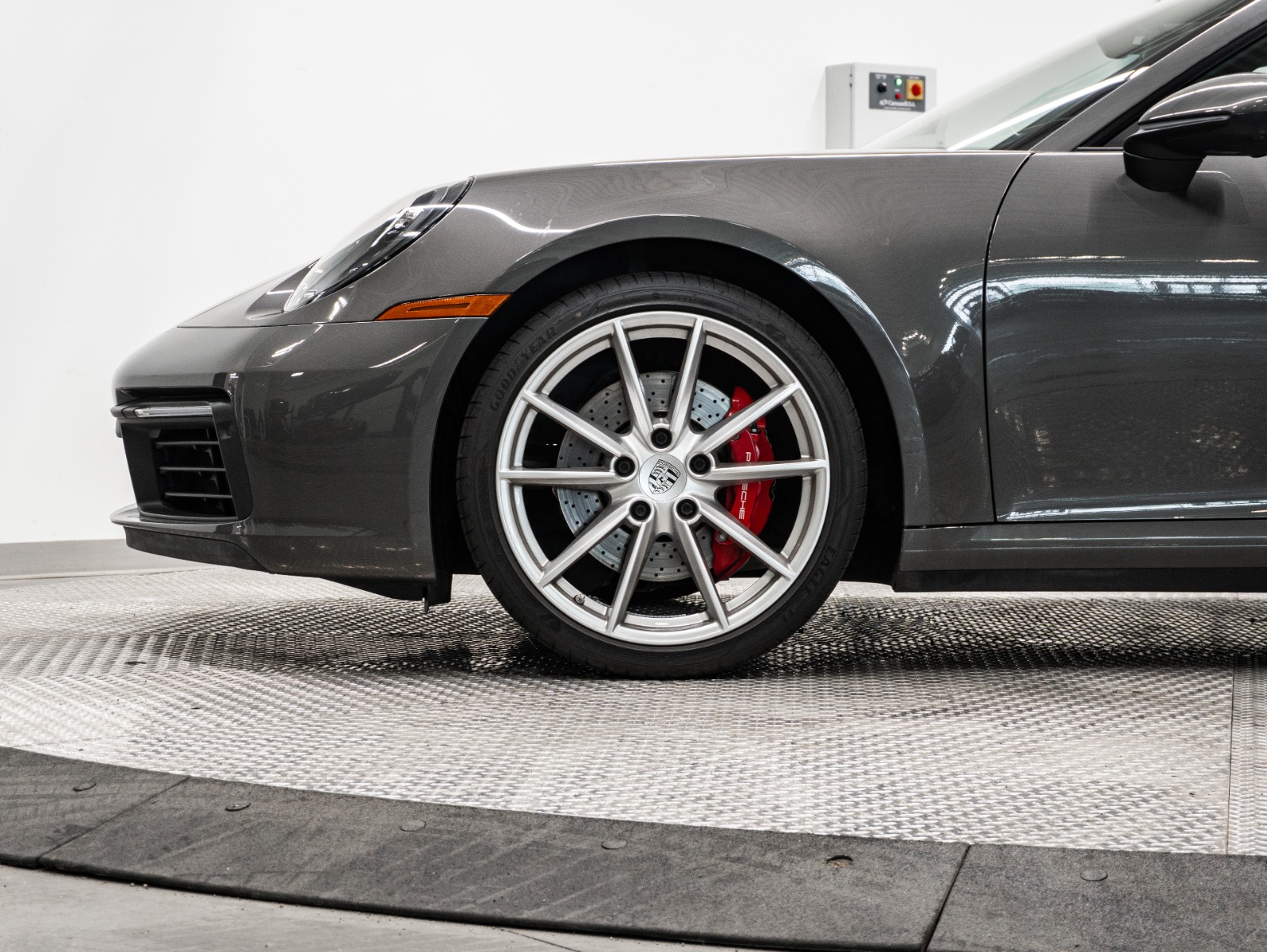 2020 Porsche 911 Carrera S Coupe — photo 9