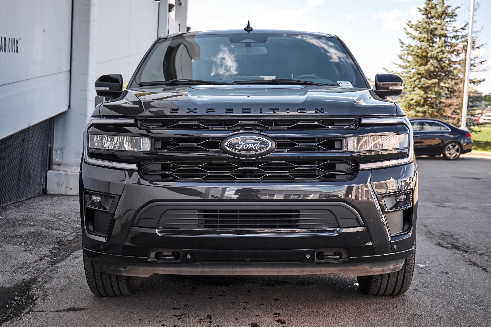 2023 Ford Expedition Limited Max 4x4 — photo 2