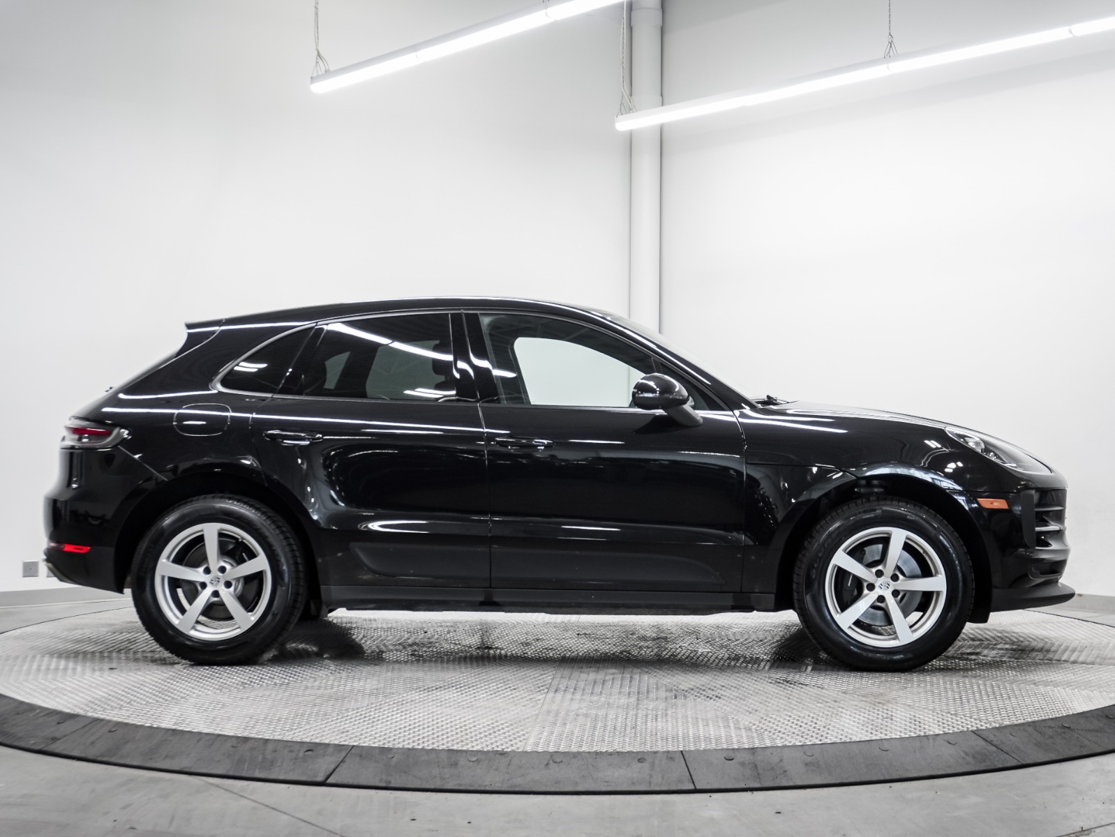 2020 Porsche Macan AWD — photo 7