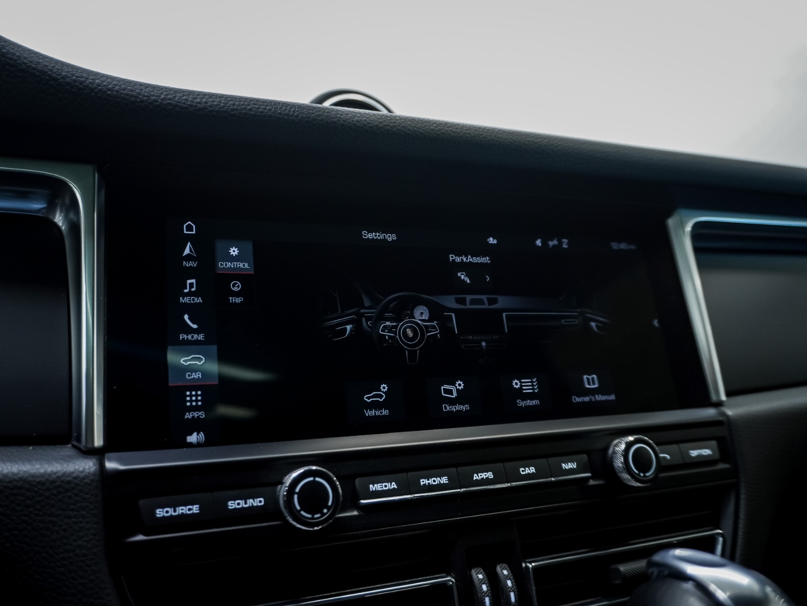 2020 Porsche Macan AWD — photo 19