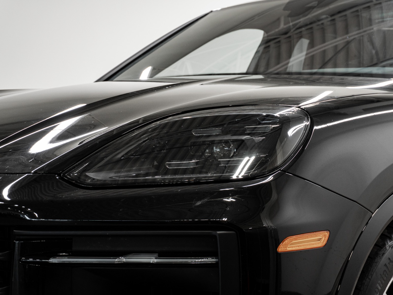 2024 Porsche Cayenne Coupe AWD — photo 11