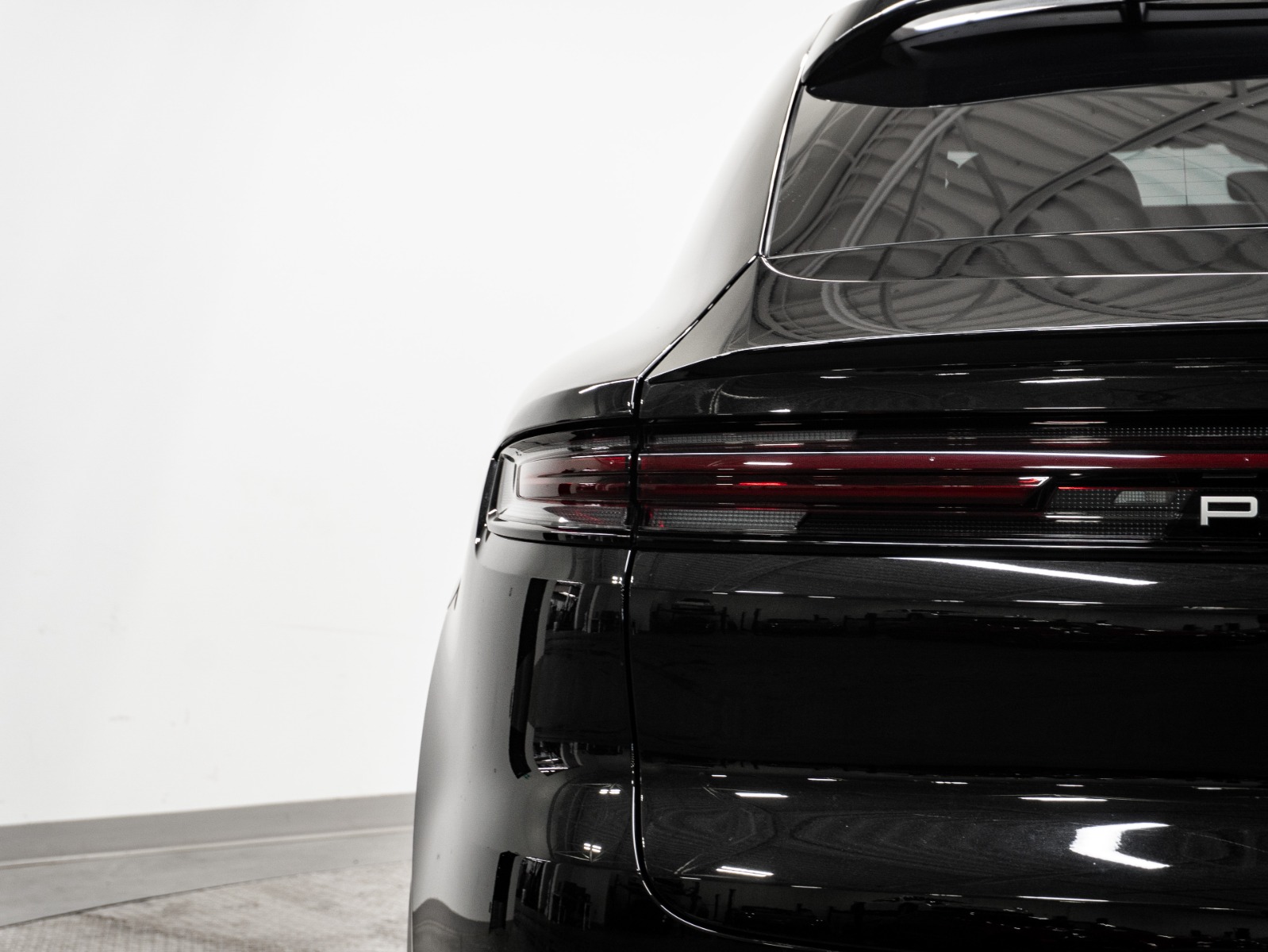 2024 Porsche Cayenne Coupe AWD — photo 12