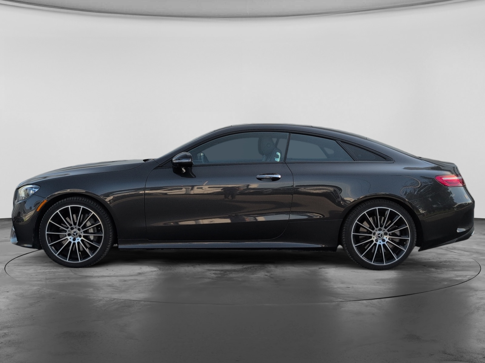 2022 Mercedes-Benz E-Class E 450 4MATIC Coupe — photo 8