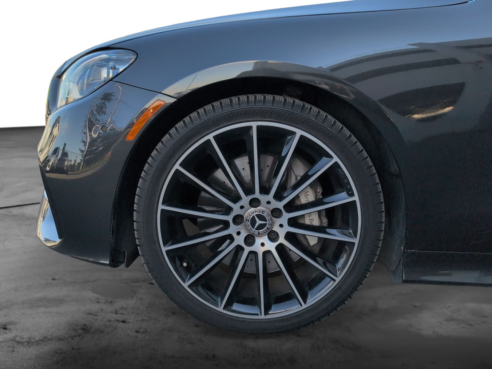 2022 Mercedes-Benz E-Class E 450 4MATIC Coupe — photo 9