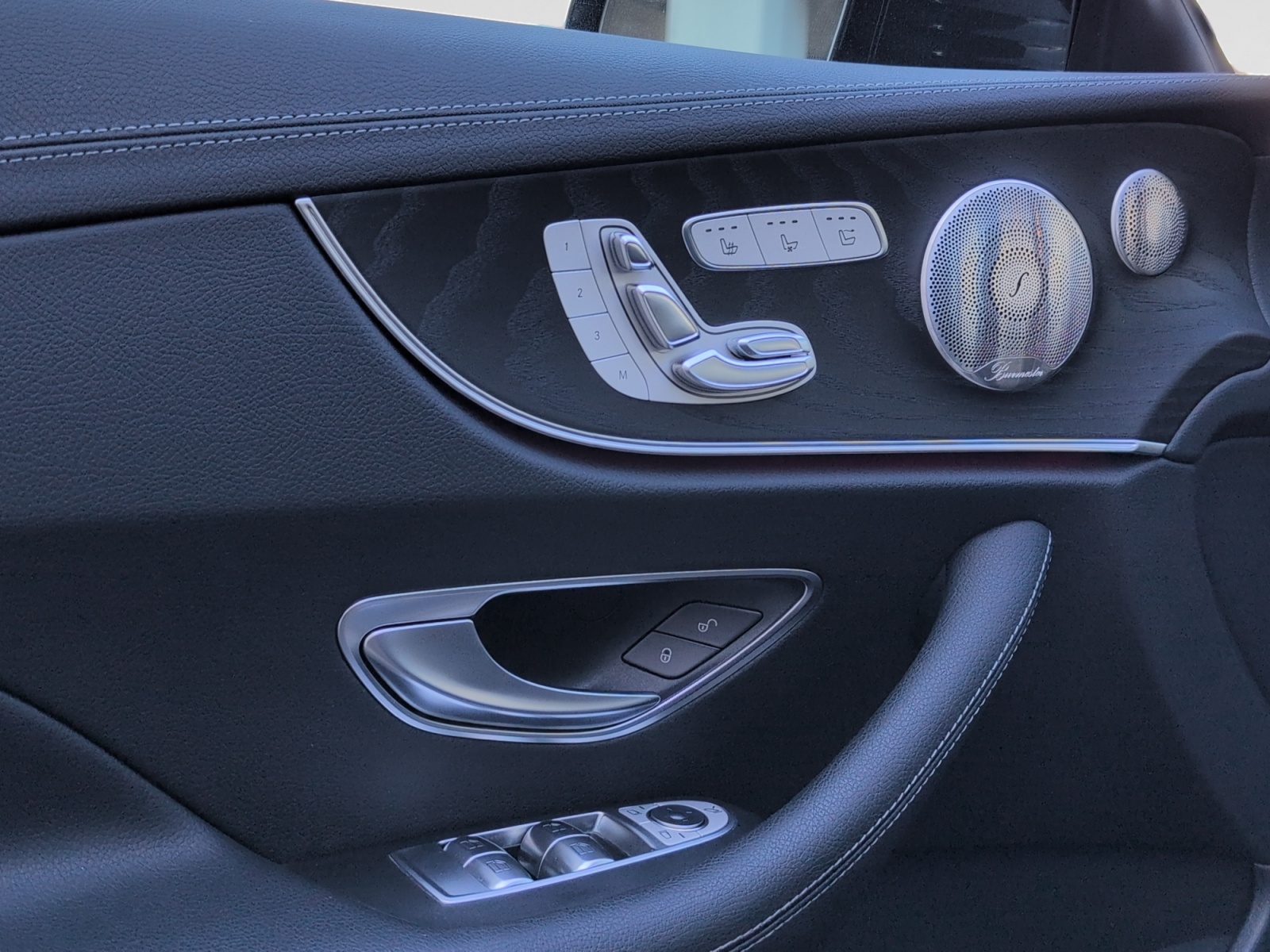 2022 Mercedes-Benz E-Class E 450 4MATIC Coupe — photo 10