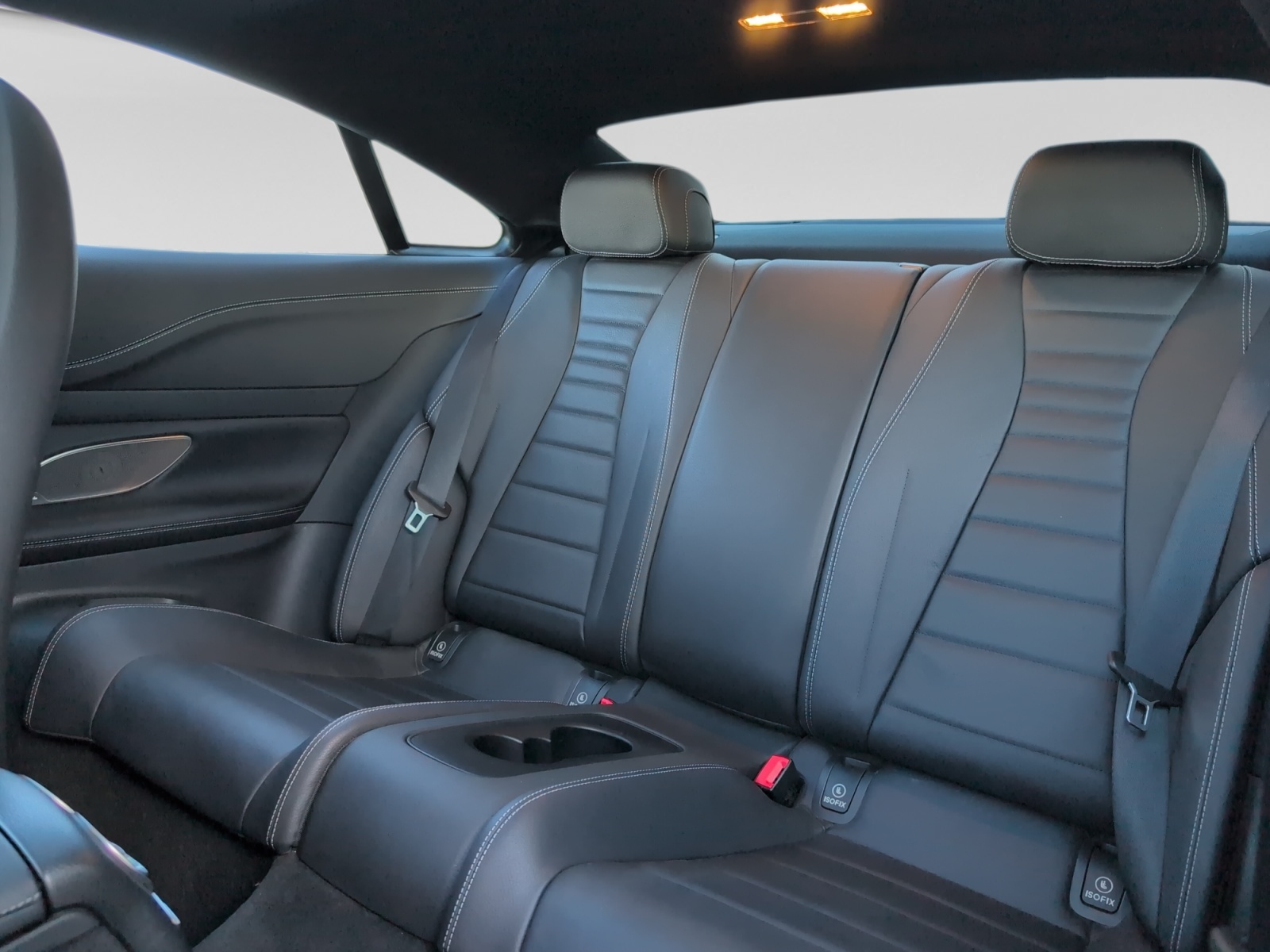 2022 Mercedes-Benz E-Class E 450 4MATIC Coupe — photo 22