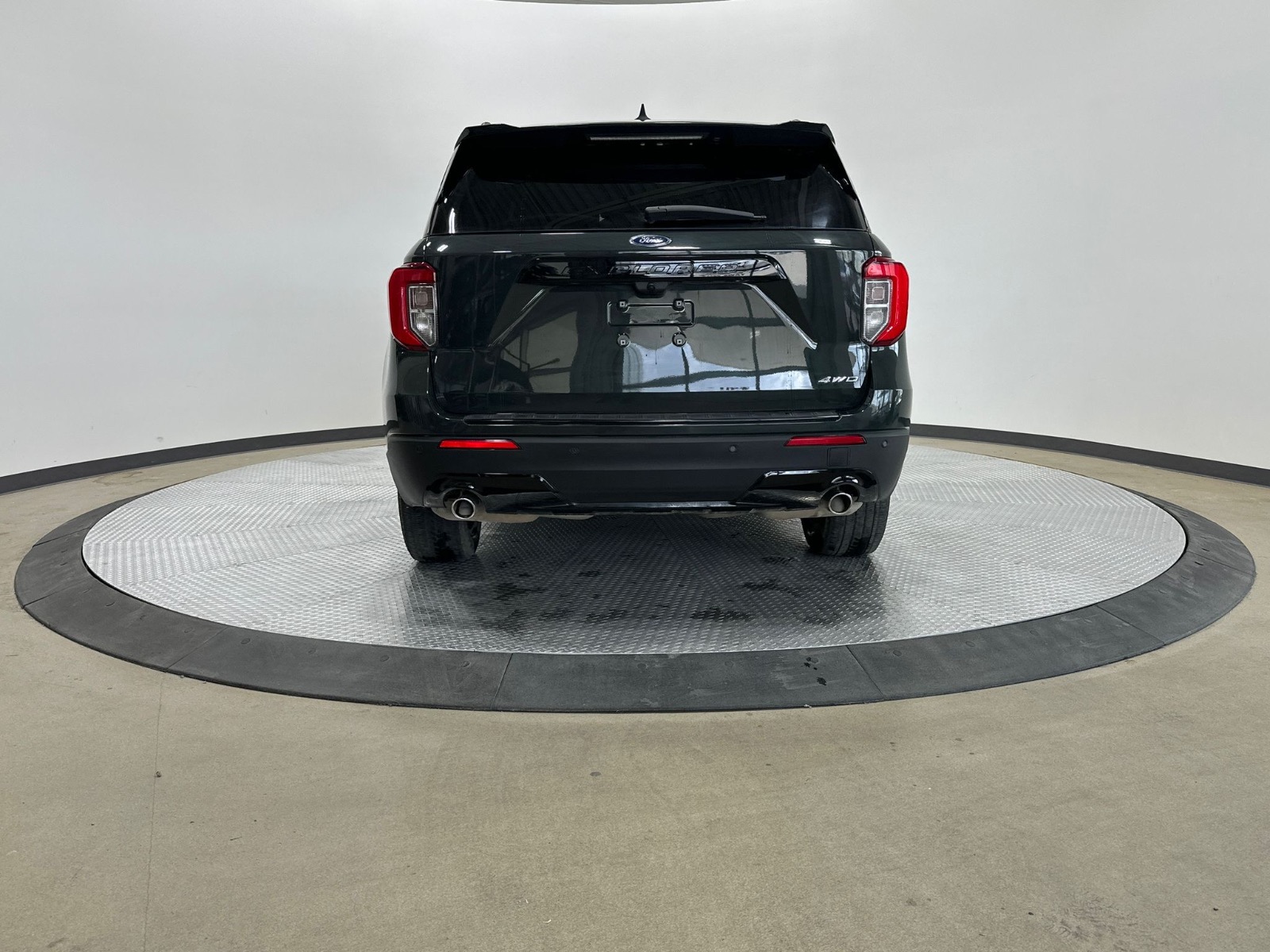 2023 Ford Explorer ST-Line 4WD — photo 4