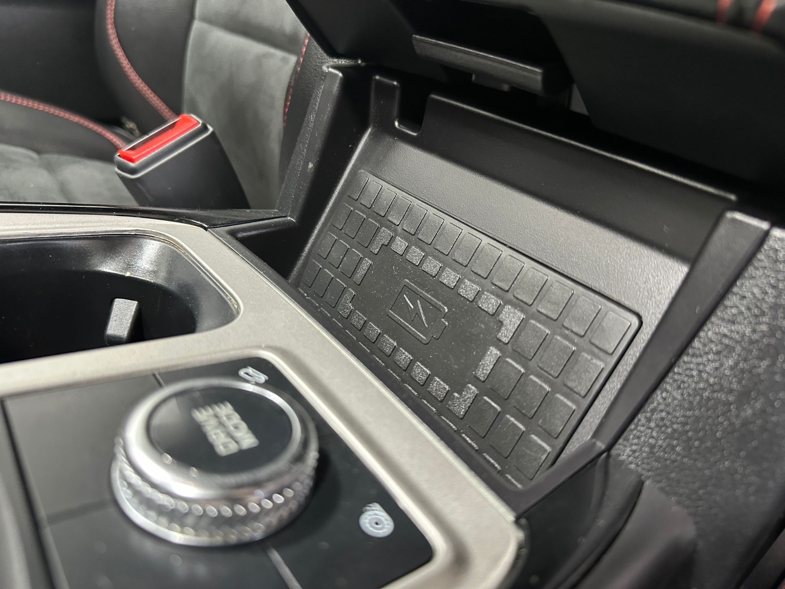 2023 Ford Explorer ST-Line 4WD — photo 19