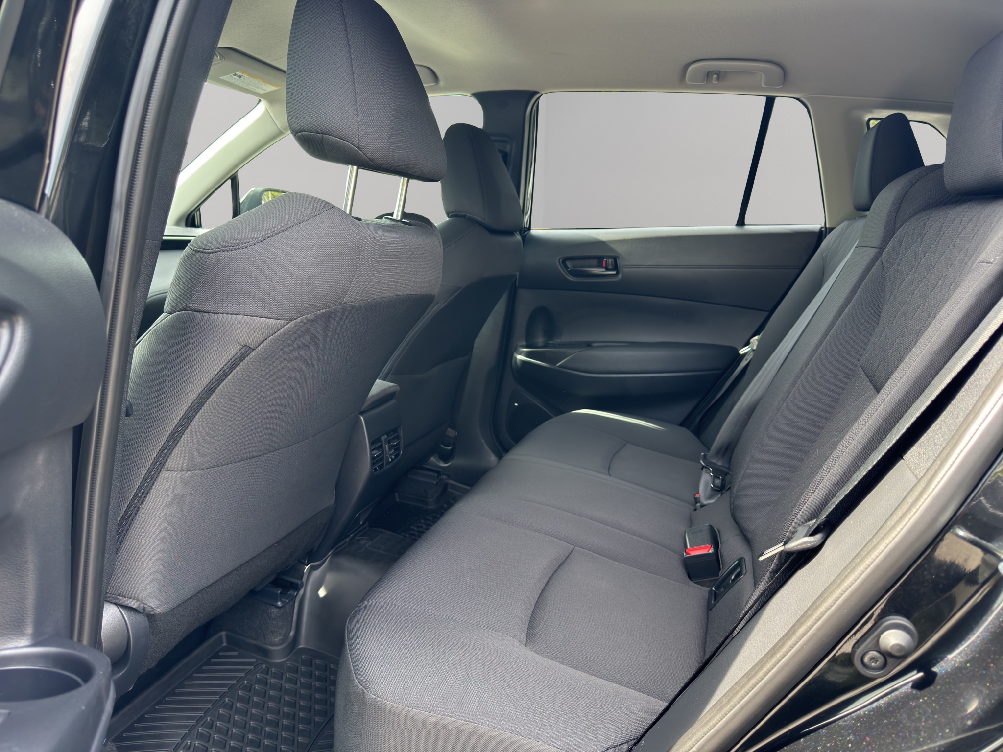 2025 Toyota Corolla Cross LE AWD — photo 19
