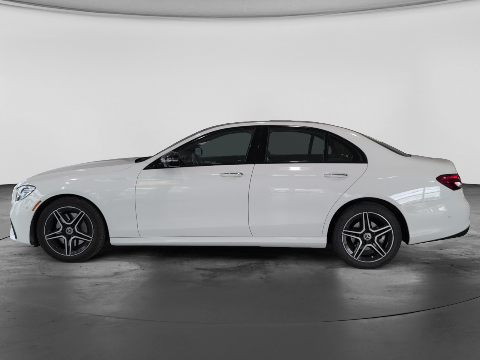 2022 Mercedes-Benz E-Class E 350 4MATIC Sedan — photo 7