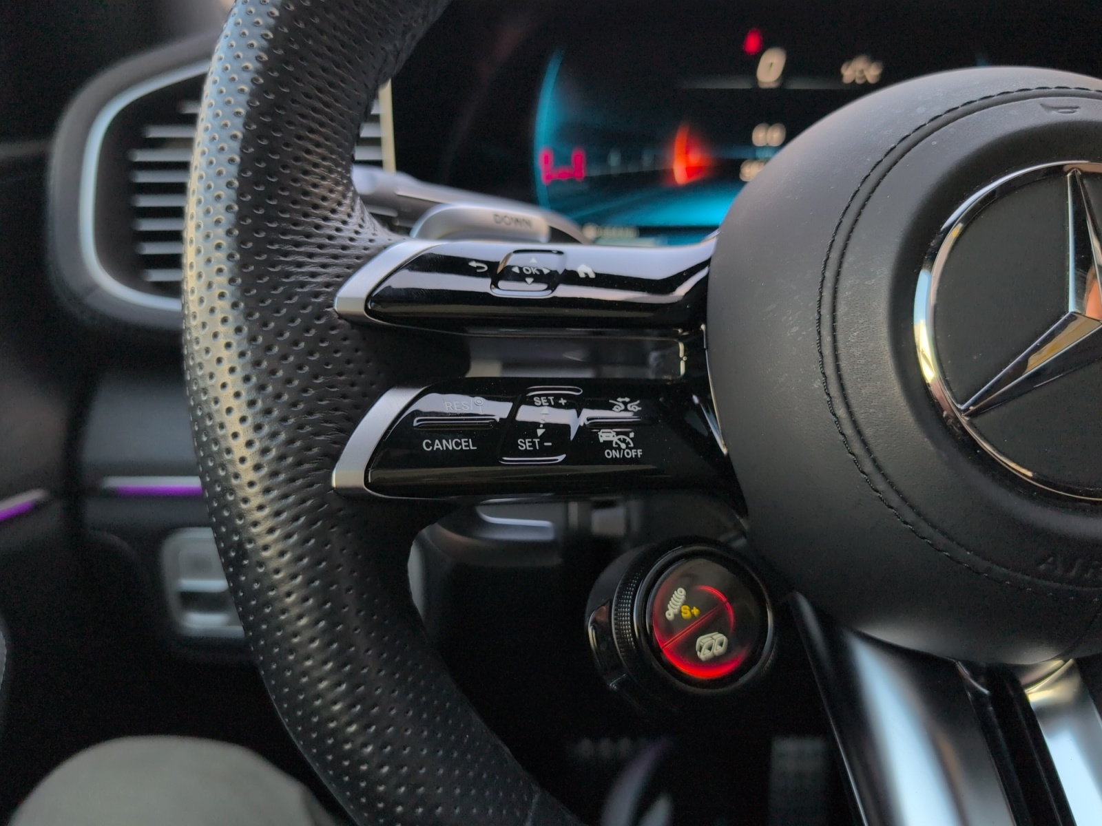 2024 Mercedes-Benz GLE AMG GLE 53 4MATIC+ Coupe — photo 18