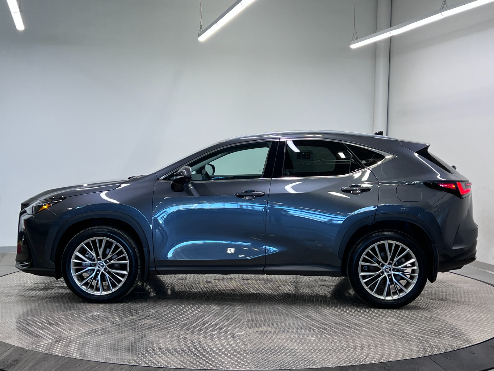 2024 Lexus NX NX 350 AWD — photo 2