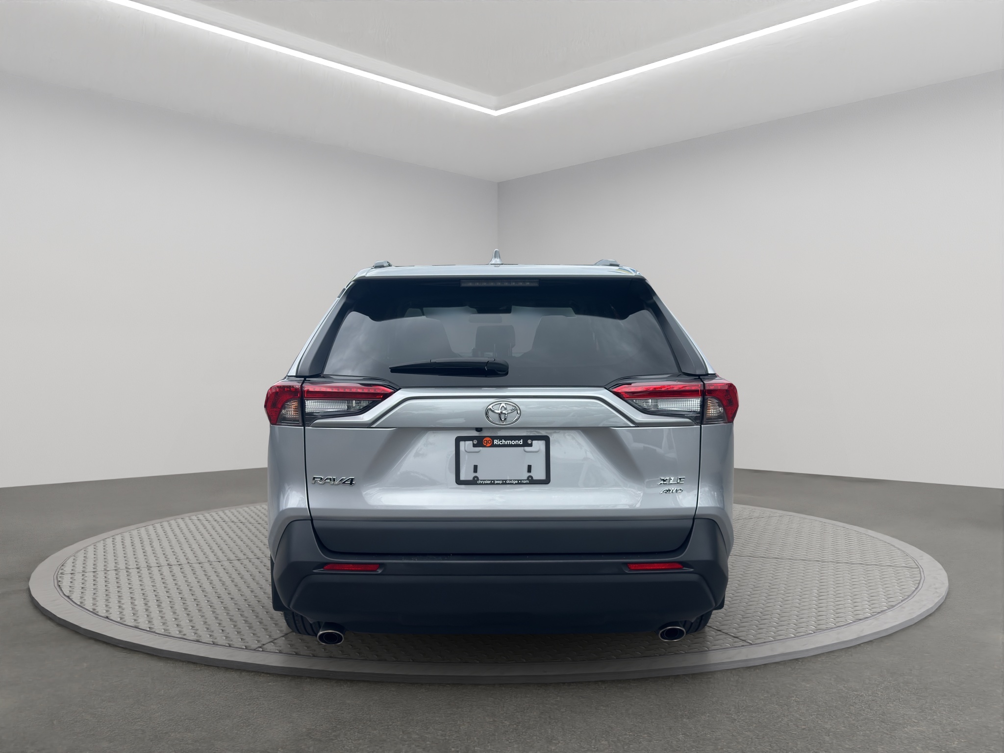2024 Toyota RAV4 XLE AWD — photo 5