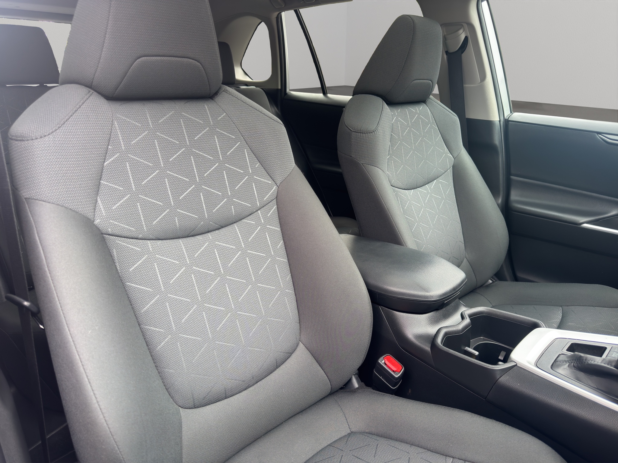 2024 Toyota RAV4 XLE AWD — photo 19