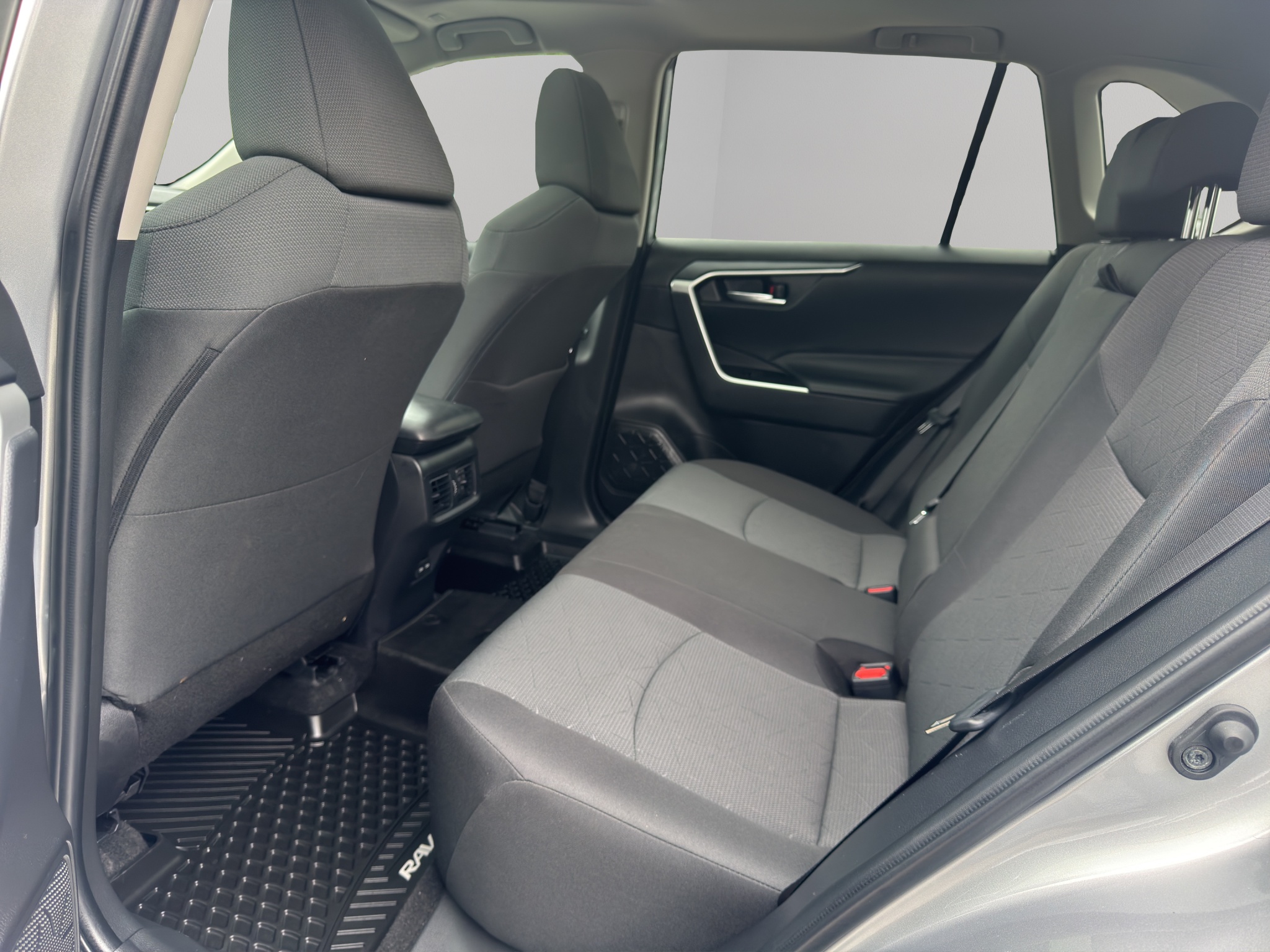 2024 Toyota RAV4 XLE AWD — photo 20