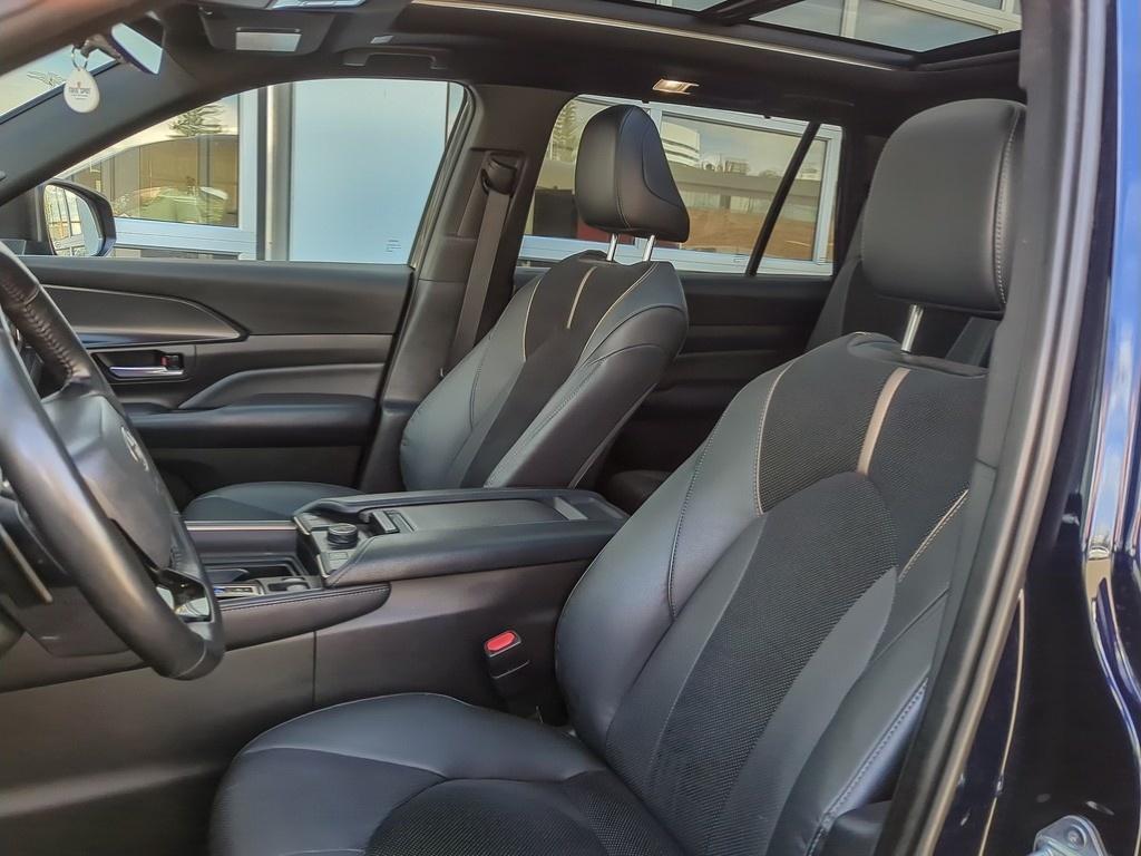 2024 Toyota Grand Highlander Hybrid Platinum AWD — photo 22