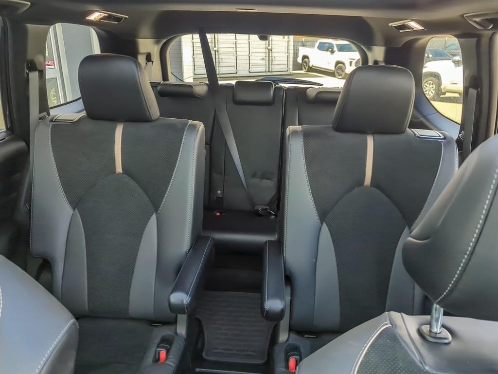 2024 Toyota Grand Highlander Hybrid Platinum AWD — photo 23