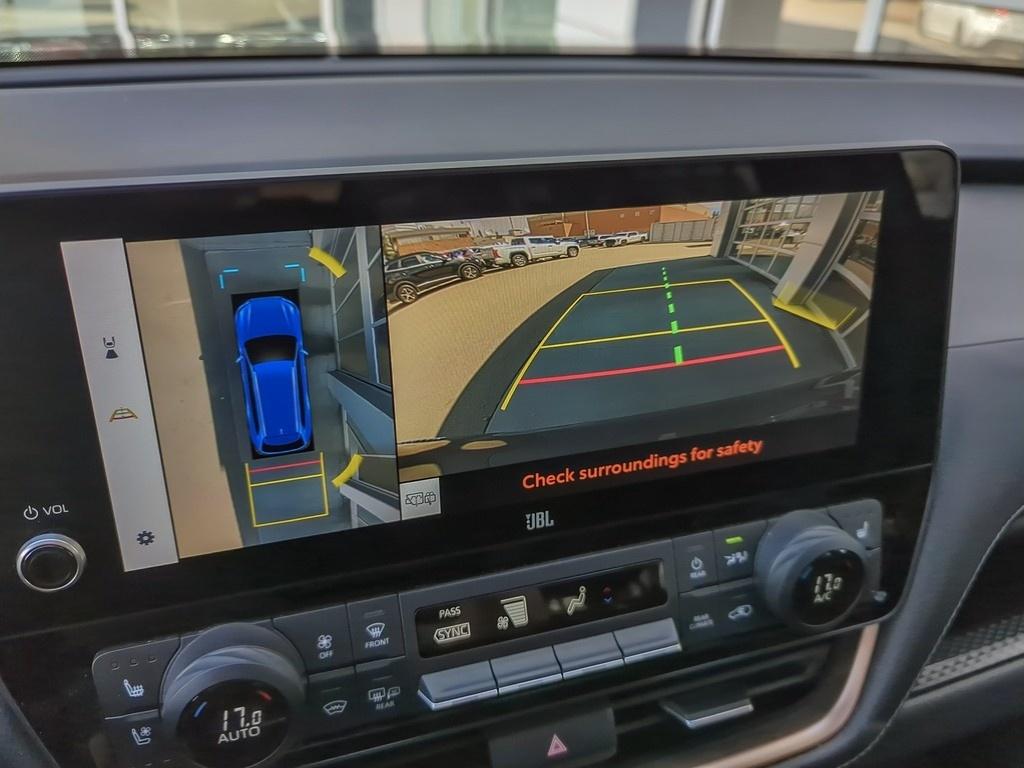 2024 Toyota Grand Highlander Hybrid Platinum AWD — photo 25