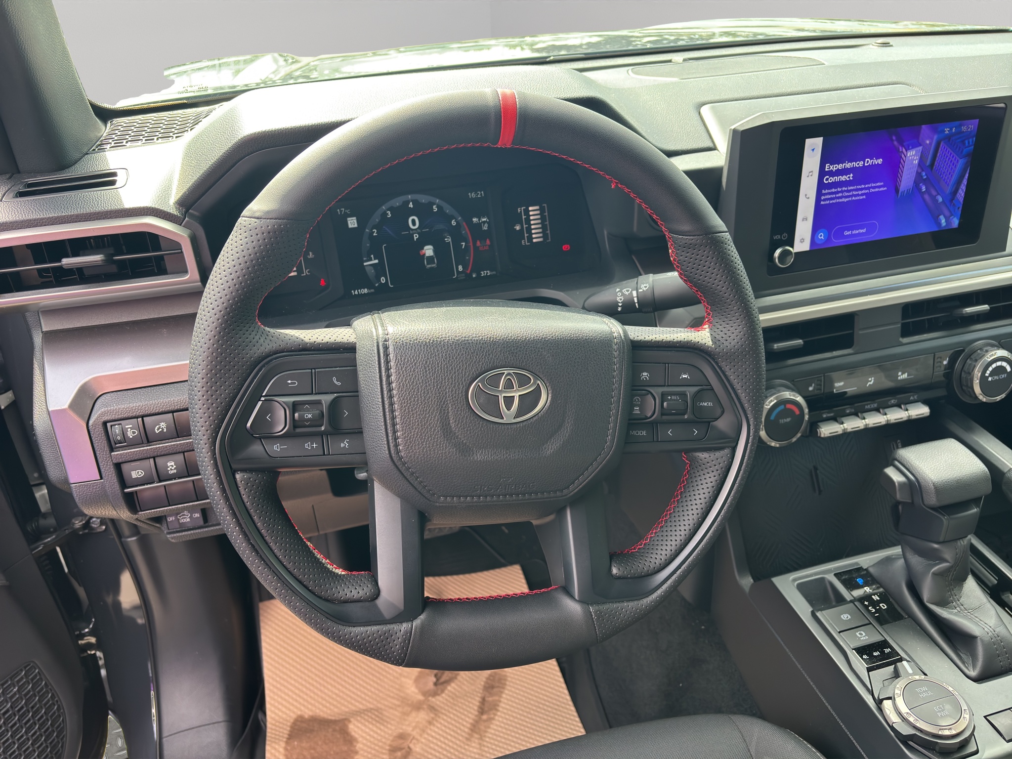 2024 Toyota Tacoma 4x4 Double Cab Auto SB — photo 10