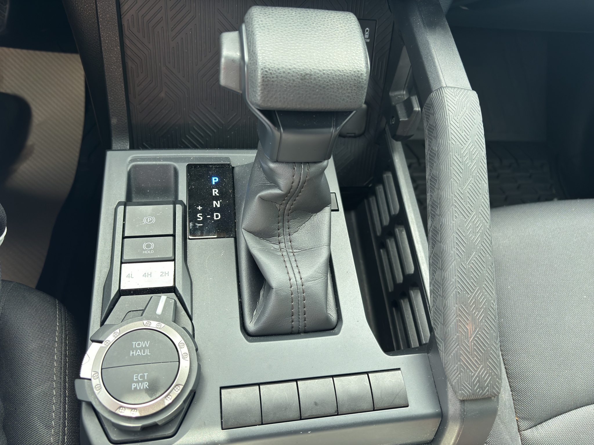 2024 Toyota Tacoma 4x4 Double Cab Auto SB — photo 15
