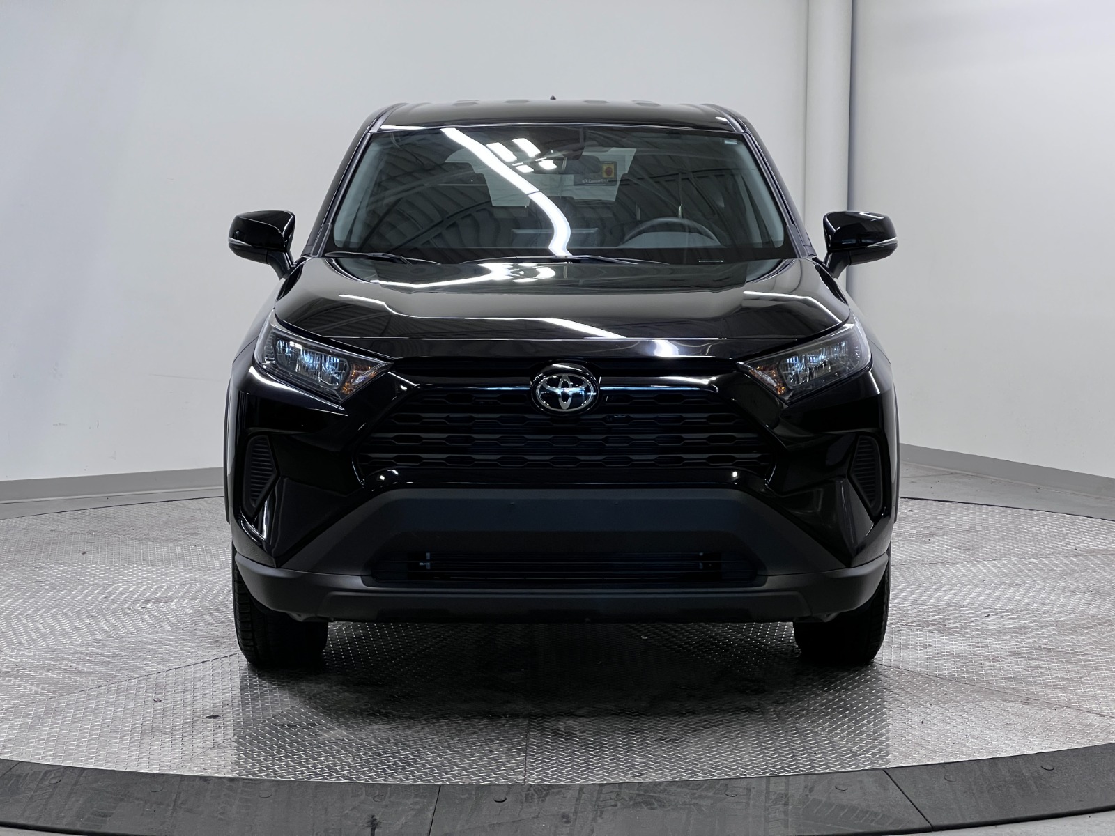 2025 Toyota RAV4 LE AWD — photo 6