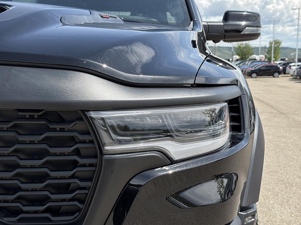 2025 Ram 1500 RHO 4x4 Crew Cab 5'7" Box — photo 8