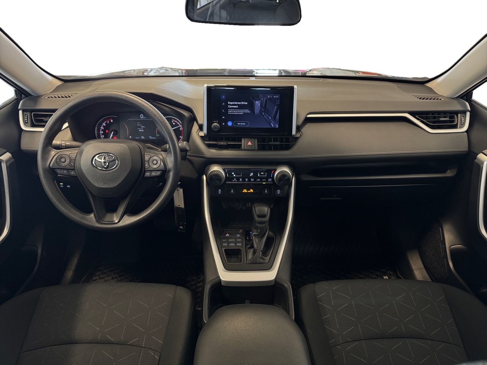 2025 Toyota RAV4 LE AWD — photo 10