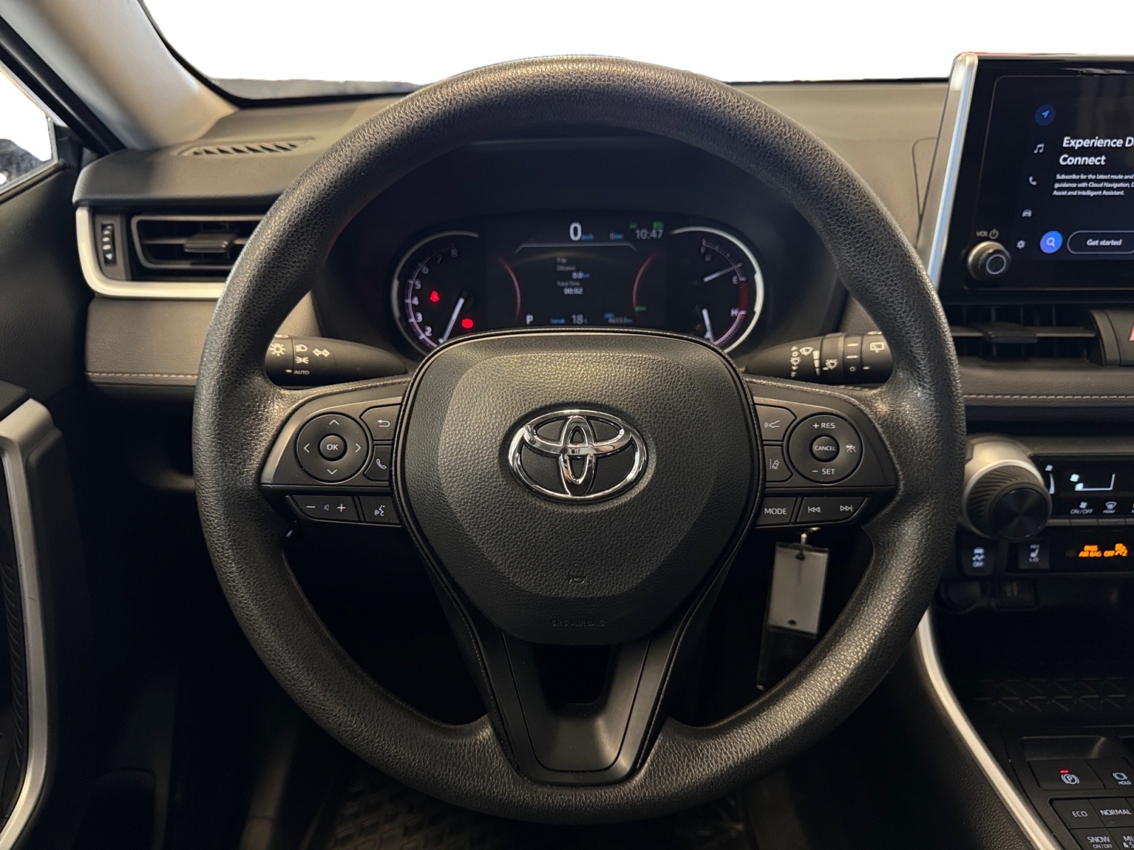 2025 Toyota RAV4 LE AWD — photo 11