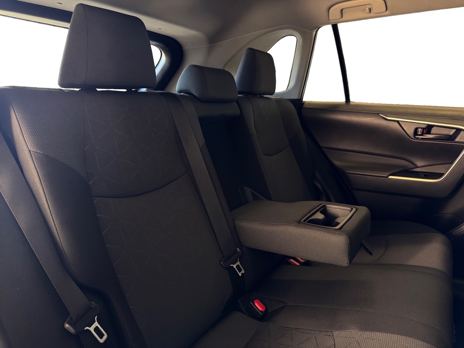 2025 Toyota RAV4 LE AWD — photo 20