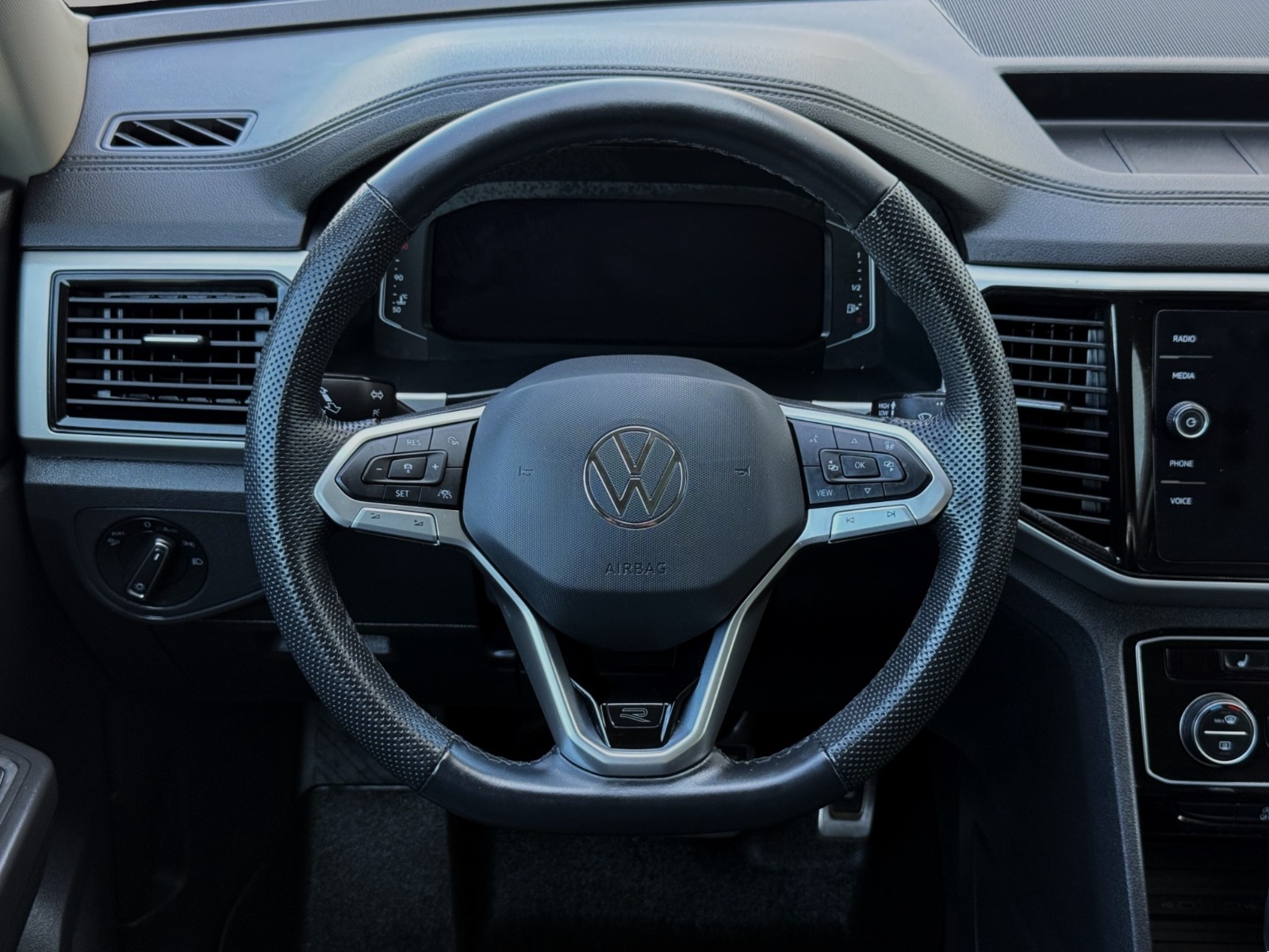 2023 Volkswagen Atlas Execline 3.6 FSI 4MOTION — photo 17