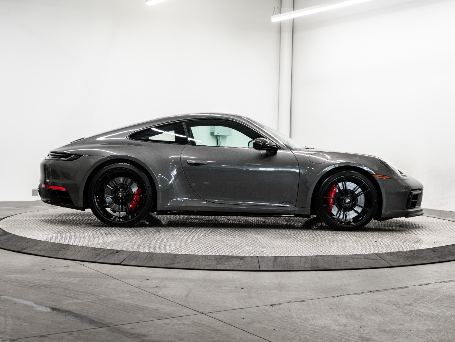 2023 Porsche 911 Carrera 4 GTS Coupe — photo 7