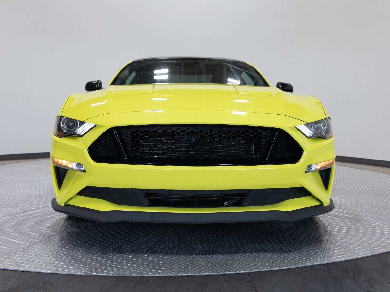 2021 Ford Mustang GT Fastback — photo 8