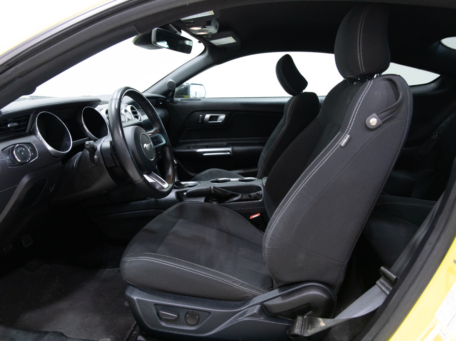 2021 Ford Mustang GT Fastback — photo 13