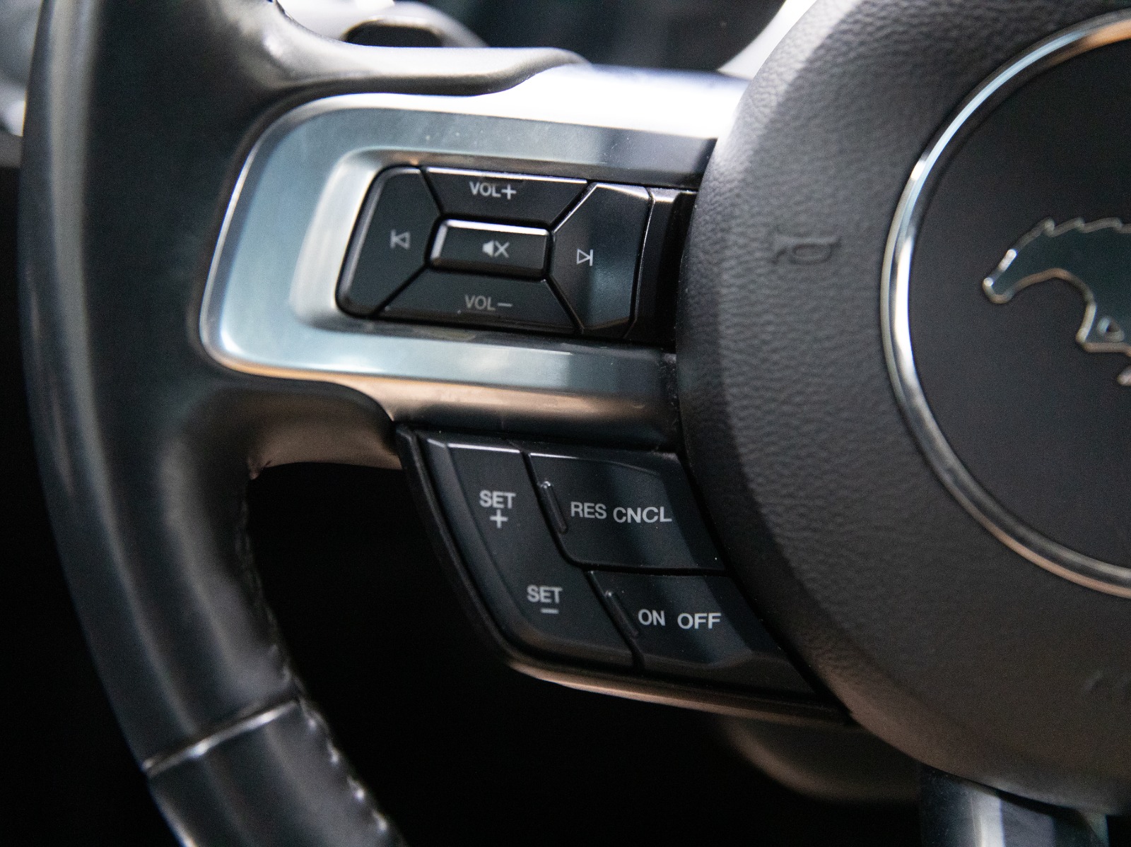 2021 Ford Mustang GT Fastback — photo 20