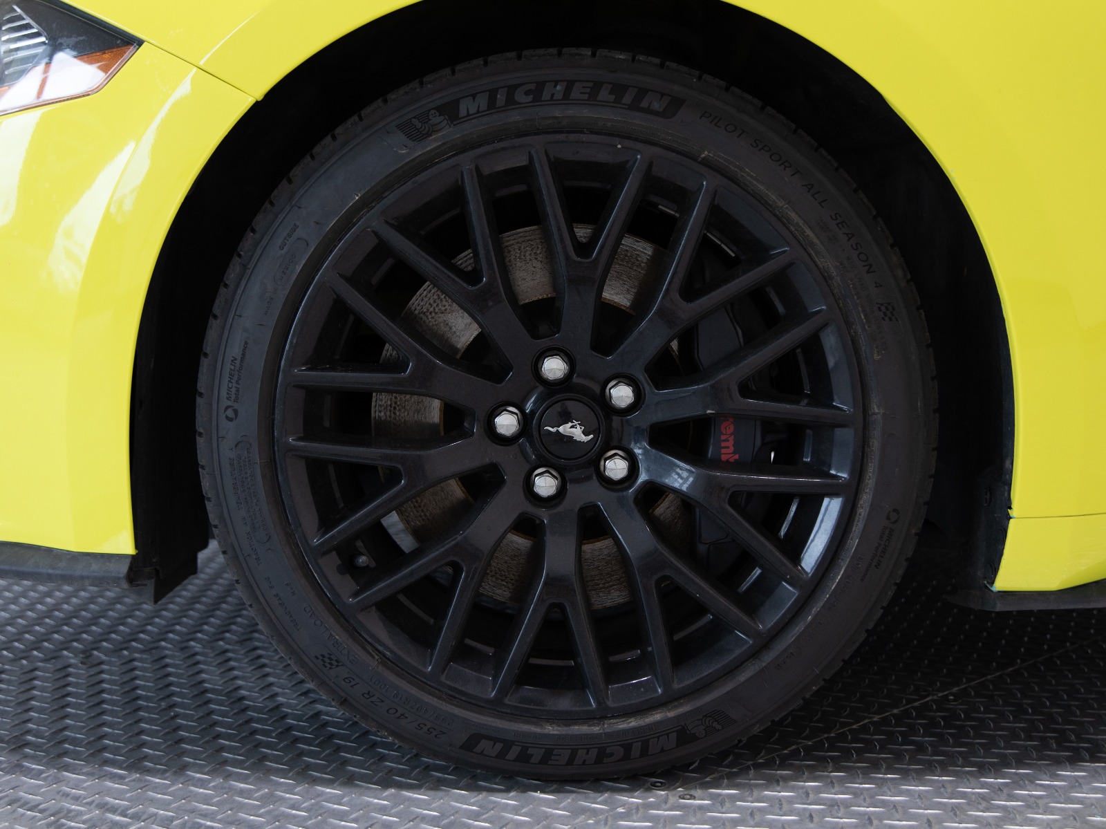 2021 Ford Mustang GT Fastback — photo 35